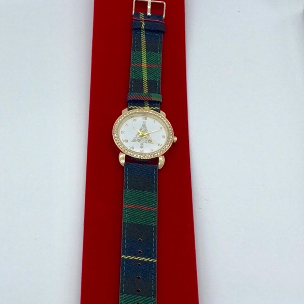 Holiday Watch - Picture 4 of 4